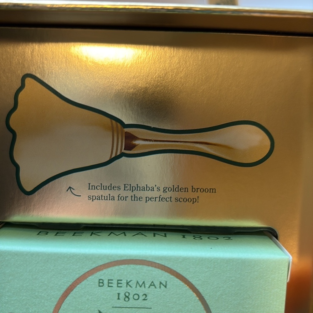Wicked X Beekman 1802 Wickedly Beautiful Gift Set - Picture 5 of 6